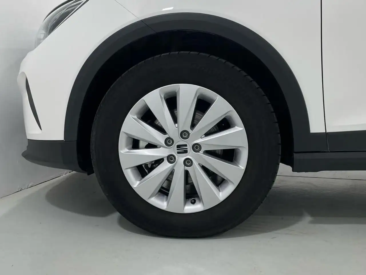 SEAT Arona 1.0 TSI S&S Style DSG7 XM 115 — معرض صور السيارة 8