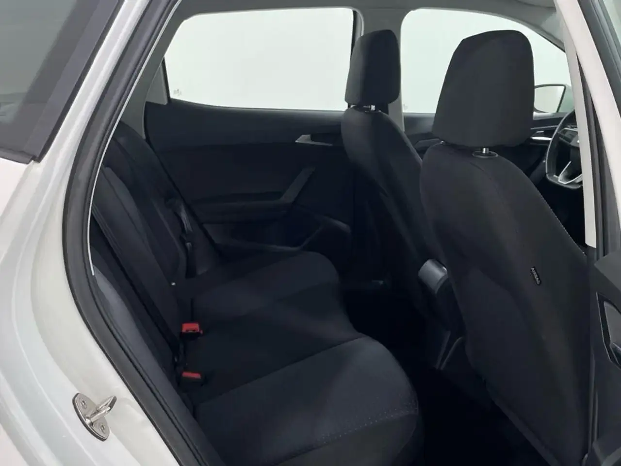 SEAT Arona 1.0 TSI S&S Style DSG7 XM 115 — معرض صور السيارة 6