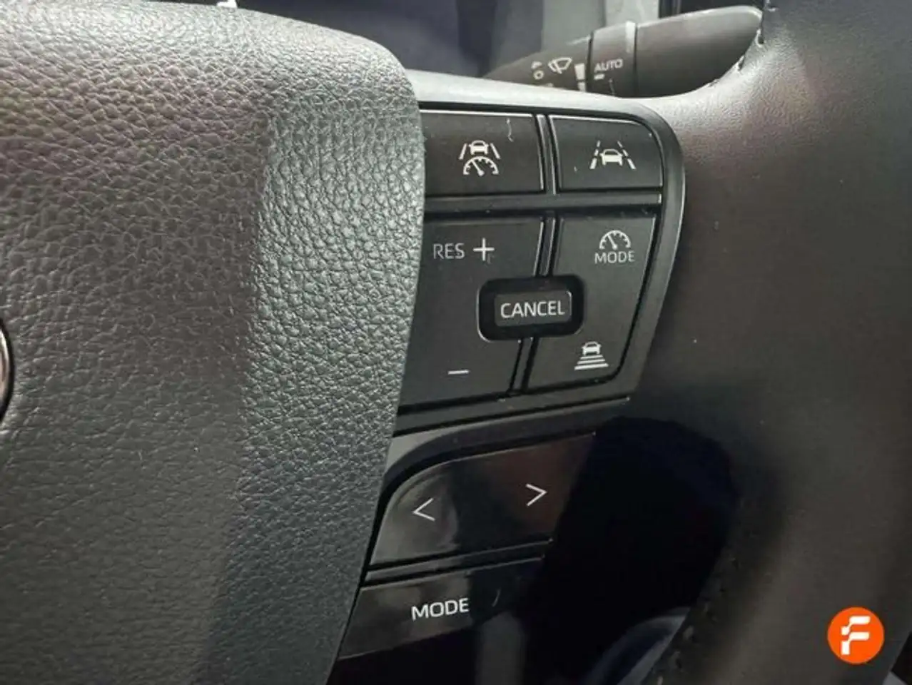 Toyota C-HR 140H Advance — معرض صور السيارة 16
