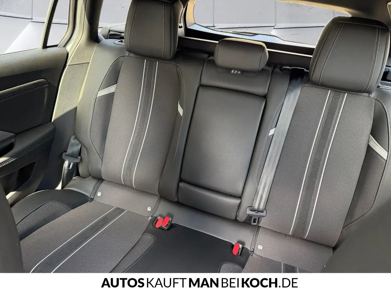 Opel Astra ST 1.2 Turbo AT8 GS LED SHZ KAM NAV ACC PDC — Galerie du véhicule 8