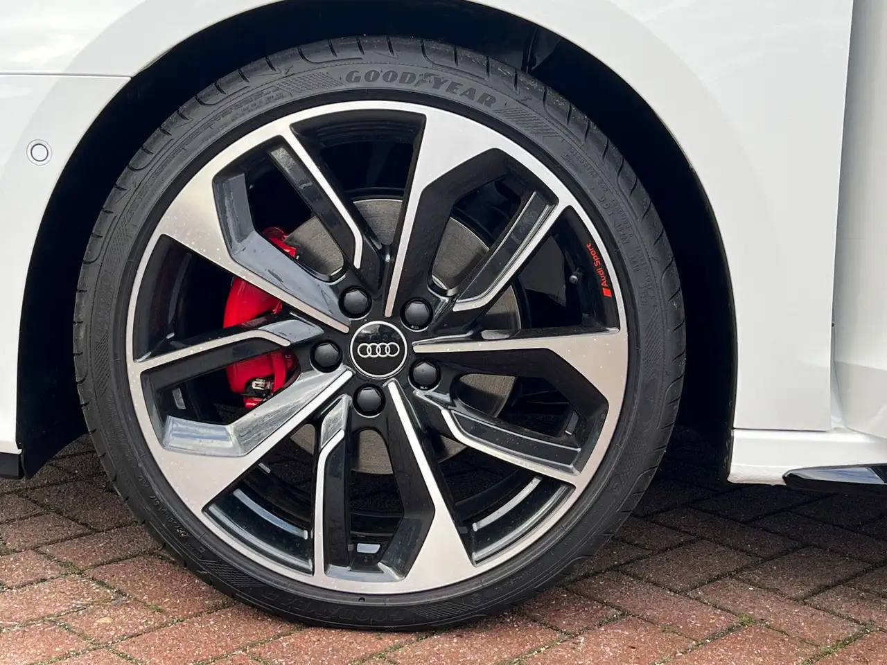 Audi A3 Lim. 3X S-LINE BLACK EDITION PANO HUD CARBON — معرض صور السيارة 17