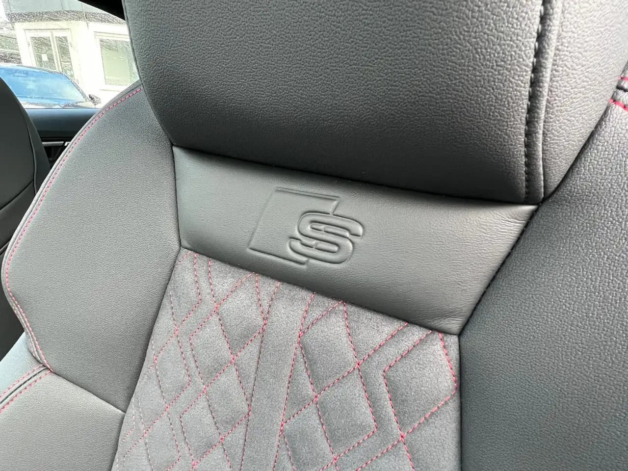 Audi A3 Lim. 3X S-LINE BLACK EDITION PANO HUD CARBON — معرض صور السيارة 30