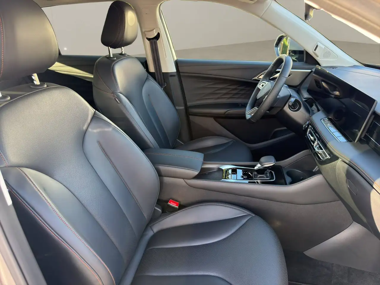 MG HS HS 1.5T Aut. Luxury! Allwetterreifen! Sofort Verfügbar! — Vehicle gallery 11