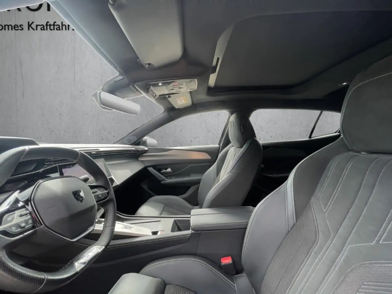 Peugeot 408 GT PT 130 EAT8 El. Panodach Navi Memory Sitze 360 — Vehicle gallery 9