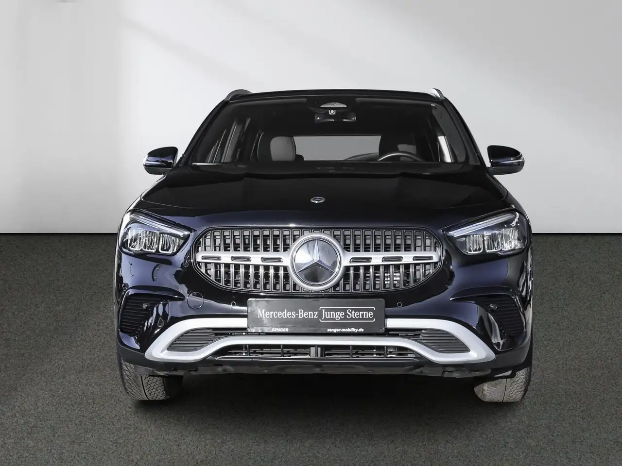 Mercedes-Benz GLA 200 Rückfahrkamera Sitzheizung MBUX DAB LED — Galería del vehículo 4