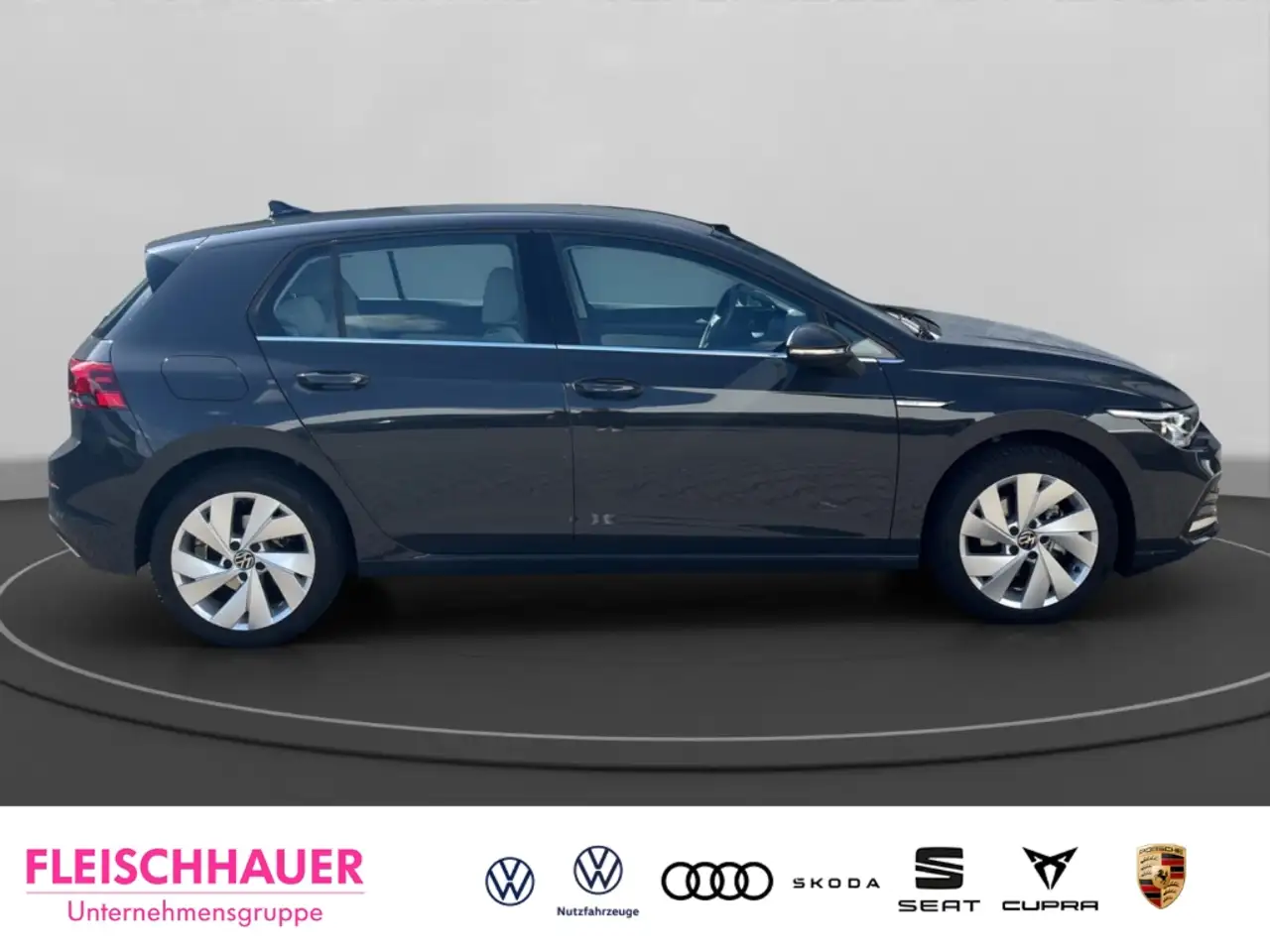 Volkswagen Golf VIII 1.5 eTSI Style Sitz/Lenkrad-Heizung — Vehicle gallery 9