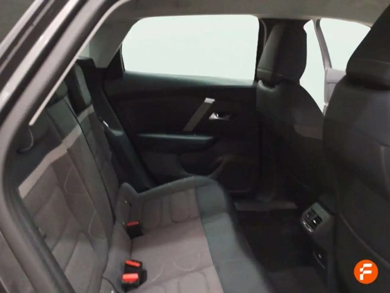 Citroen C4 BlueHDi 130 S&S EAT8 Max — معرض صور السيارة 15