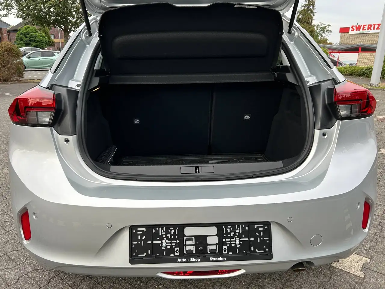 Opel Corsa Corsa F 5-Türer 1.2 Direct Injection Turbo Start/Stop Elegance — معرض صور السيارة 10