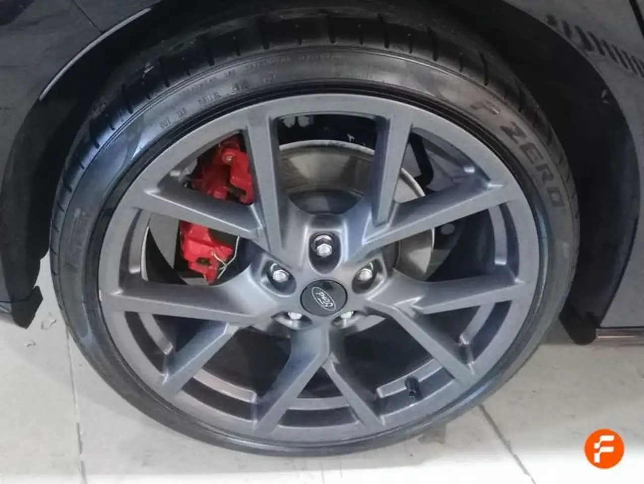 Ford Focus 2.3 ECOBOOST 280 ST AUTOMATICO START-STOP — معرض صور السيارة 19