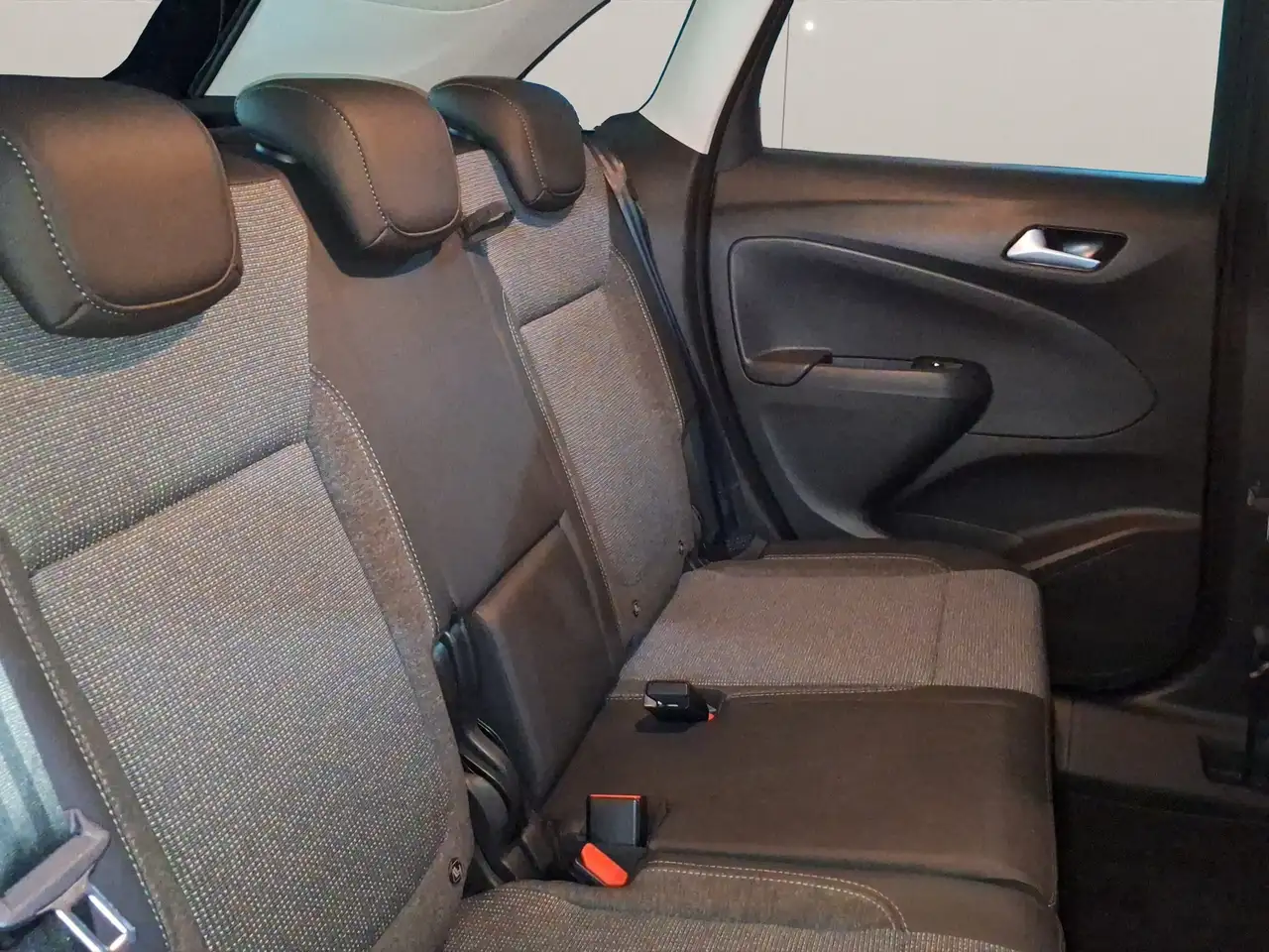 Opel Crossland 1.2 Turbo Enjoy LED+Navi+SHZ+2xKlima — Galerie du véhicule 17