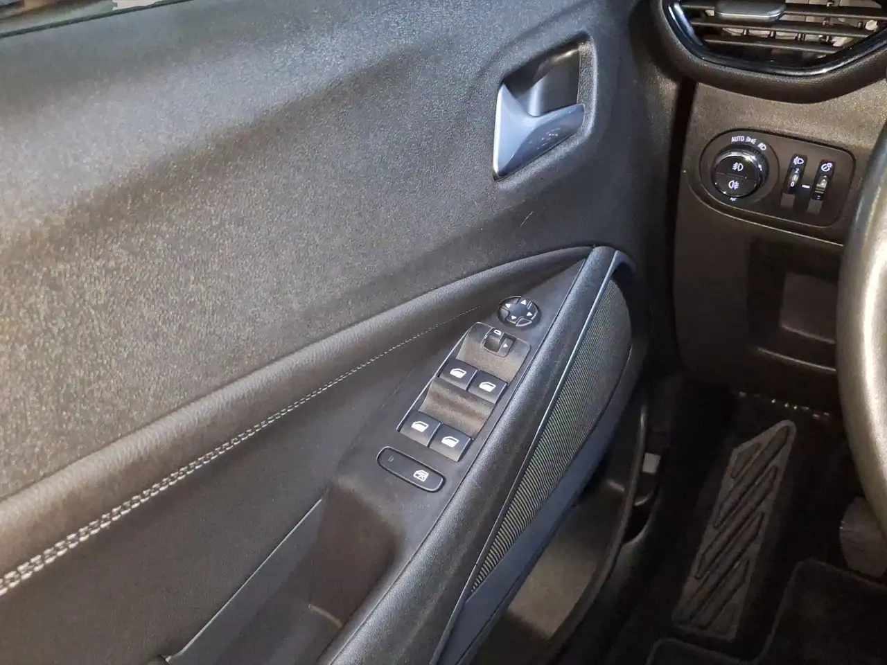 Opel Crossland 1.2 Turbo Enjoy LED+Navi+SHZ+2xKlima — Galerie du véhicule 11