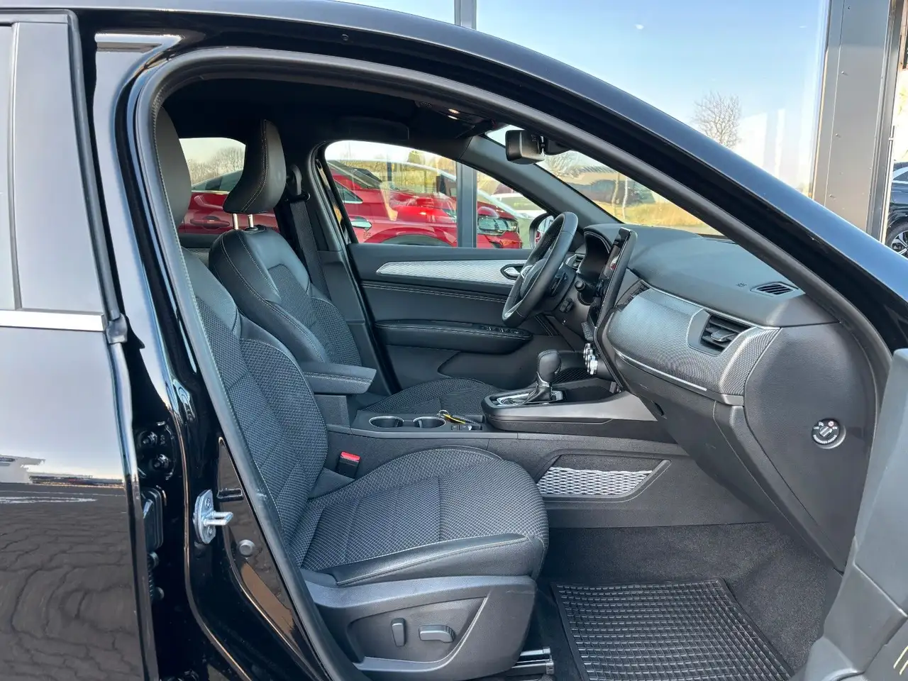 Renault Arkana Techno Mild Hybrid 140 EDC Facelift — معرض صور السيارة 12