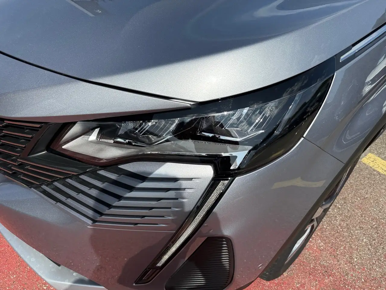Peugeot 3008 1.2 PureTech 130 Allure Pack KeyLess LED LM — Galerie du véhicule 3