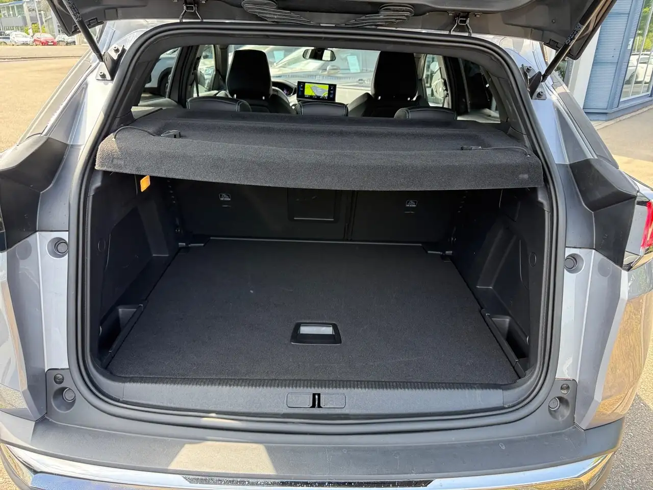 Peugeot 3008 1.2 PureTech 130 Allure Pack KeyLess LED LM — Galerie du véhicule 12