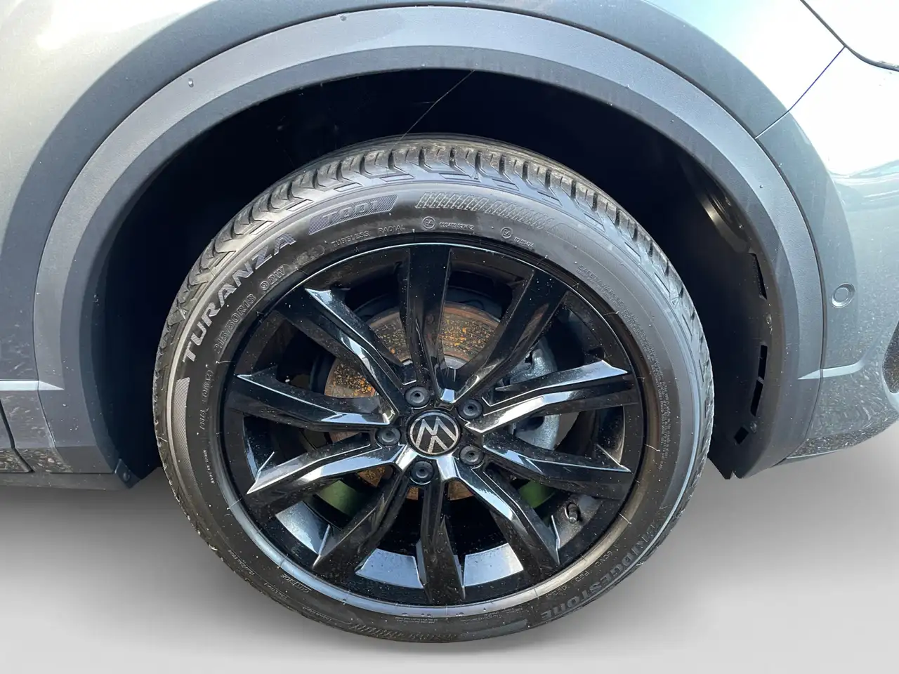 Volkswagen T-Roc R-Line Black Style 1.5TSI DSG Pano IQ.LIGH — Galería del vehículo 5