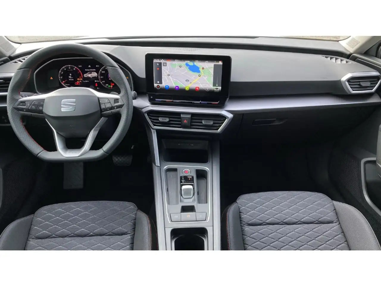 SEAT Leon SPORTSTOURER 1.5 eTSI DSG FR KAMERA+SHZ+ACC — معرض صور السيارة 14