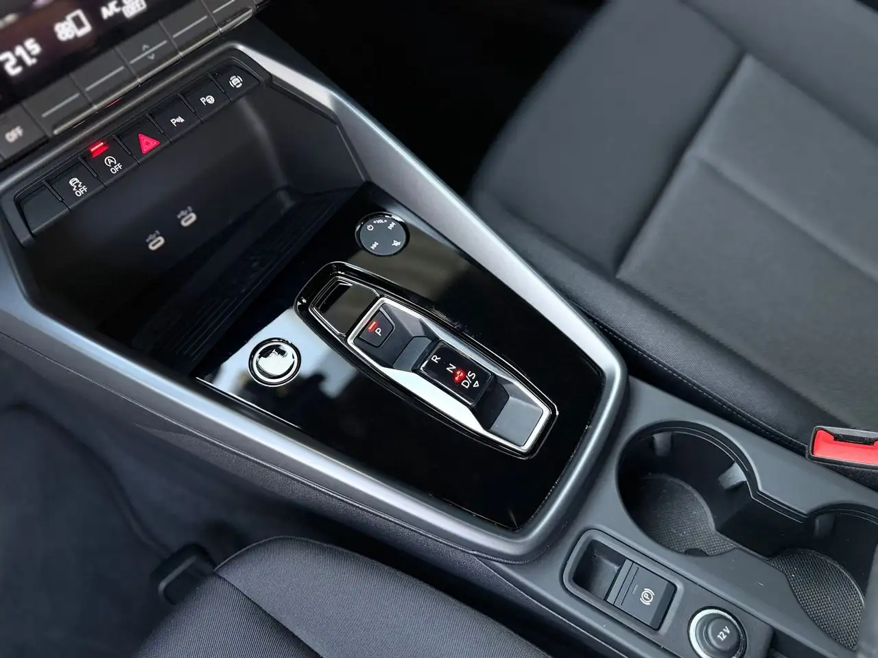 Audi A3 35 TFSI GARANTIE 07/29 KEYLESS S-Tronic — معرض صور السيارة 26