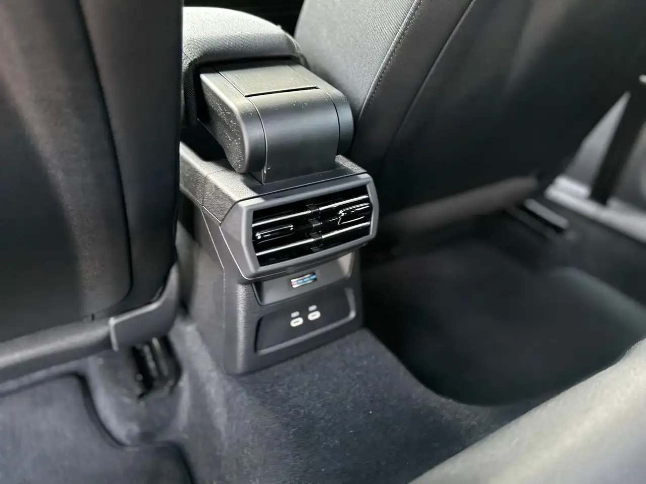 Audi A3 35 TFSI GARANTIE 07/29 KEYLESS S-Tronic — معرض صور السيارة 28