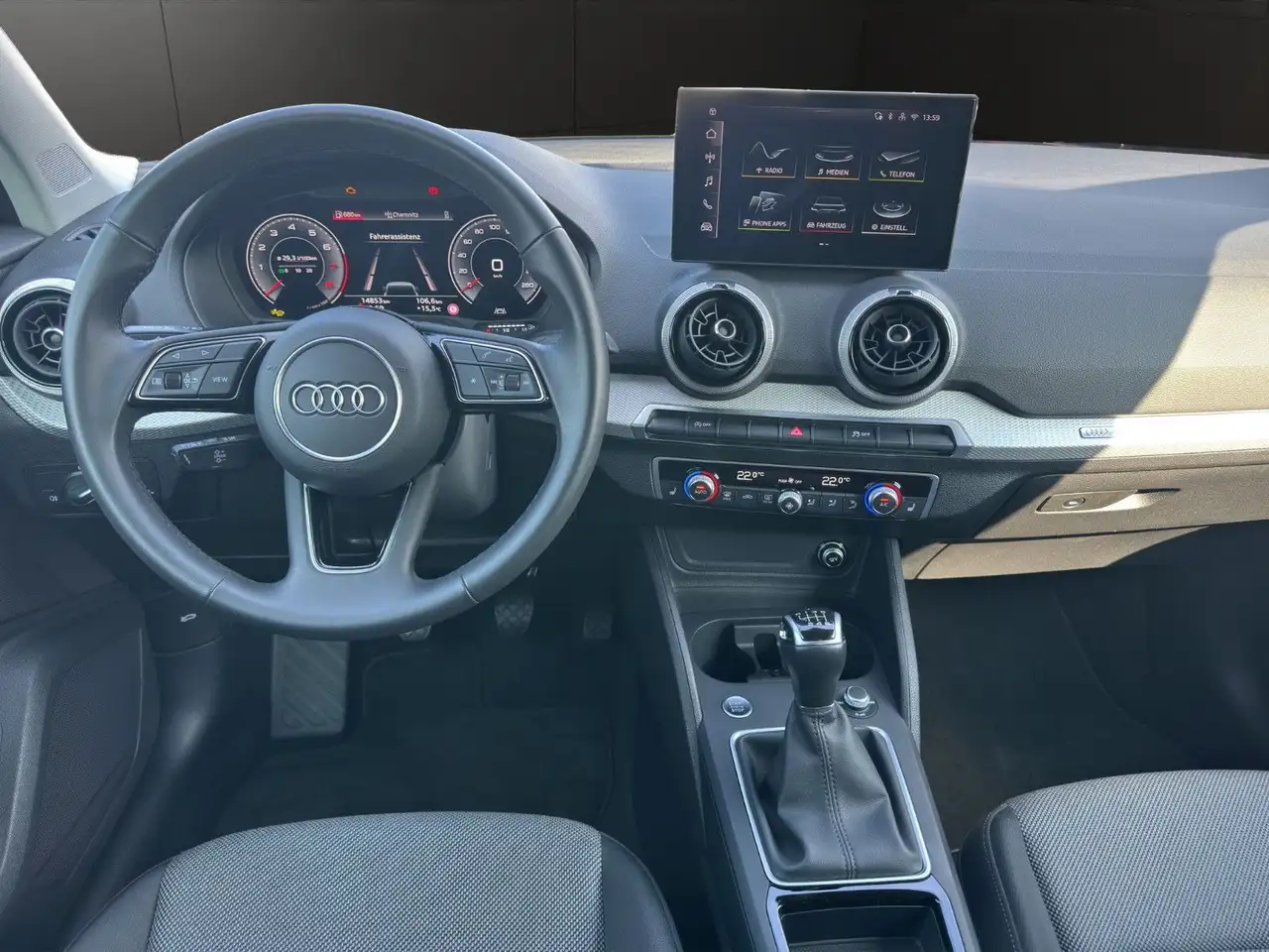 Audi Q2 30 TFSI LED+SOUND+SMARTPHONE+VIRTUAL — Galerie du véhicule 10