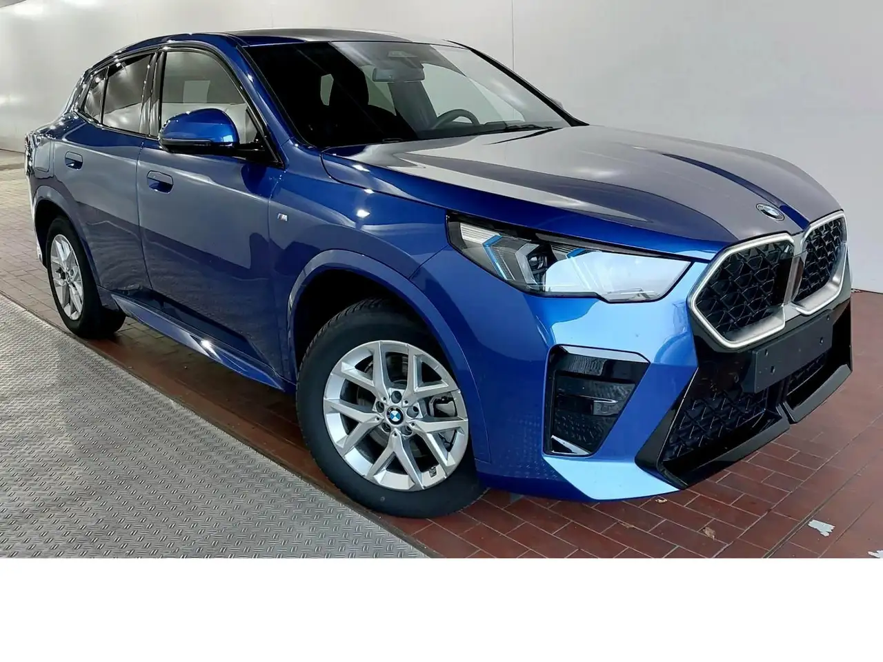 BMW X2 sDrive 20i M Sportpaket HeadUp 360°Kam Iconic — Galerie du véhicule 3