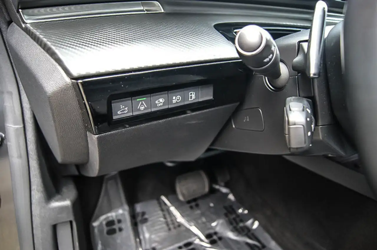 Peugeot 508 SW Hybrid 225 Allure ANHÄNGERKUPPLNG LED ACC — Vehicle gallery 14