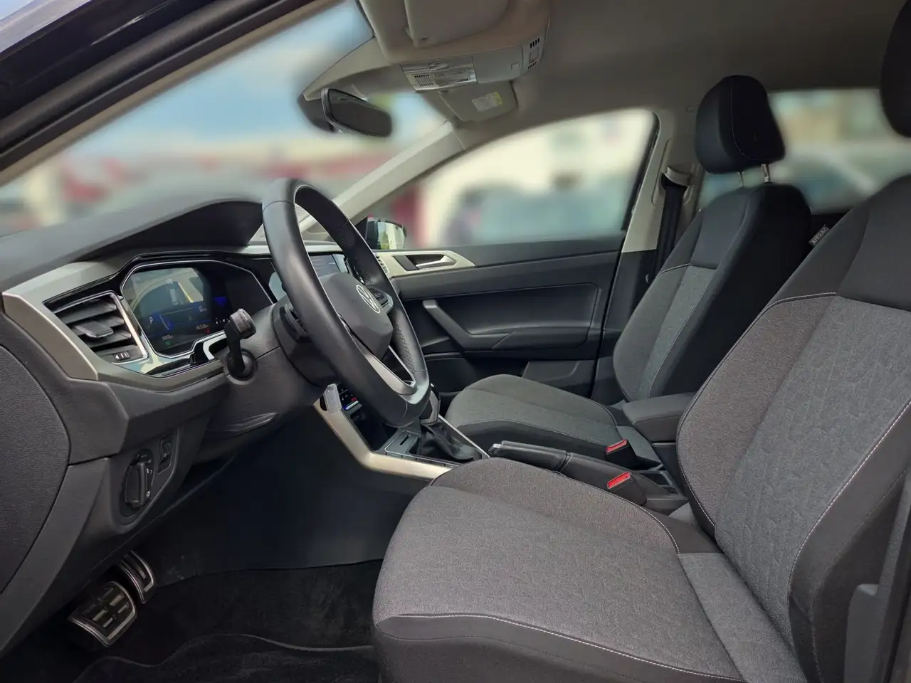 Volkswagen Polo MOVE TSI DSG LED+NAVI-APP+SITZHZG+AC-AUTOM+15 ALU! — معرض صور السيارة 8