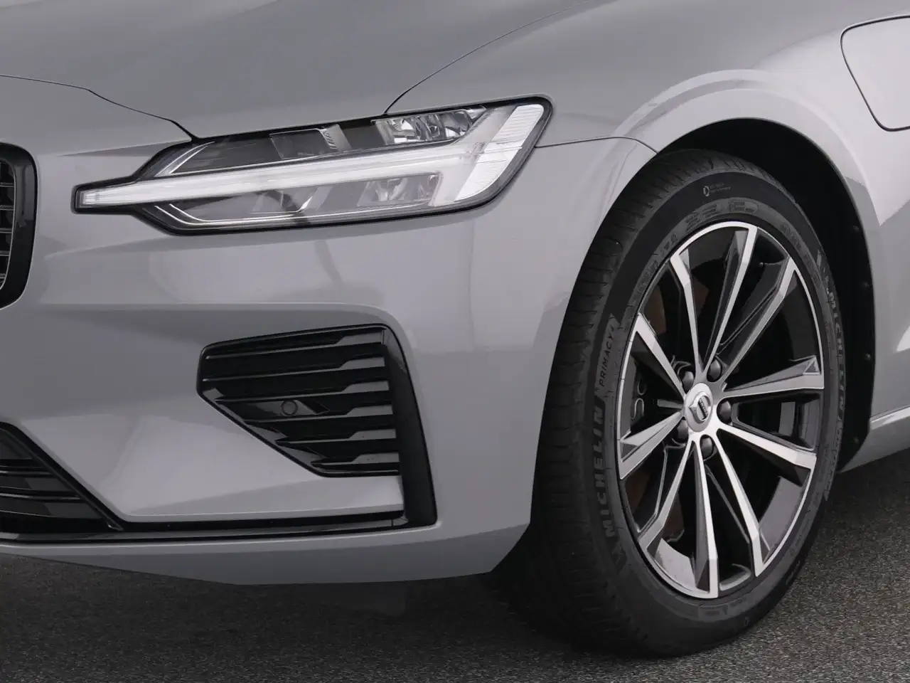 Volvo V60 T8 Recharge Plus Dark+MEMORY+ — Vehicle gallery 10