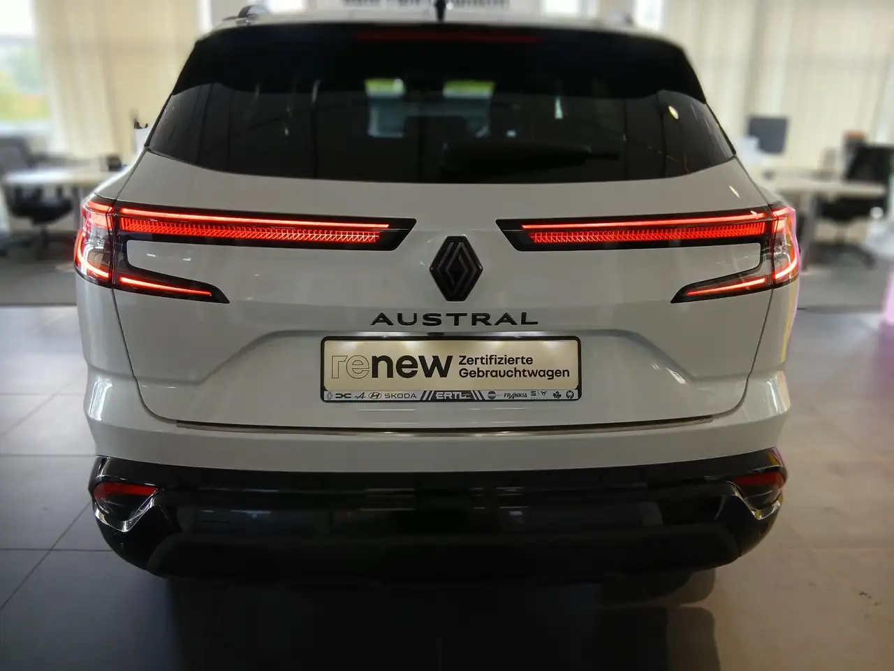 Renault Austral Techno Esprit Alpine Mild Hy. 160 Auto — معرض صور السيارة 23