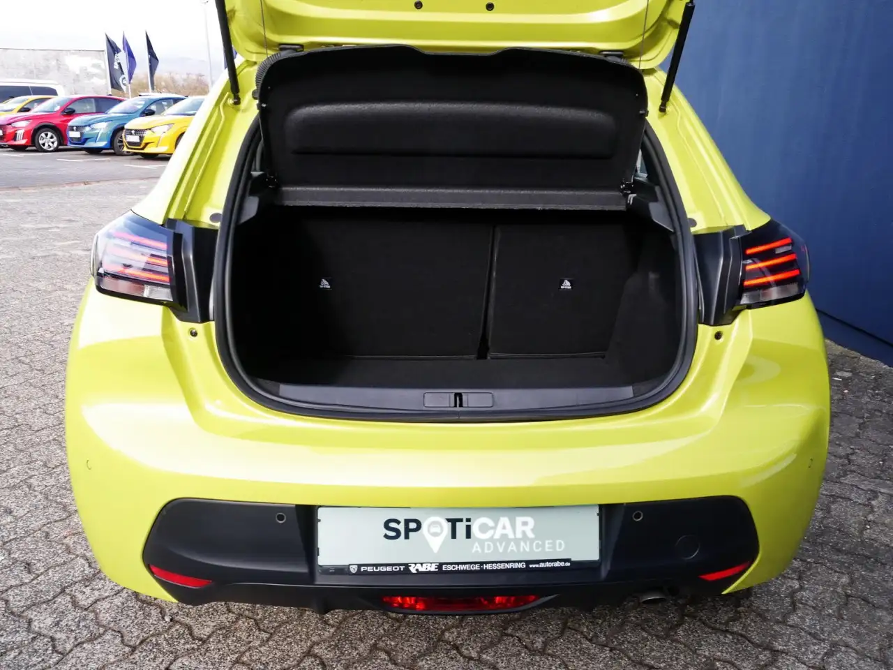 Peugeot 208 Active 100 PT Einparkhilfe+Klima+LED+DAB Klima — معرض صور السيارة 9