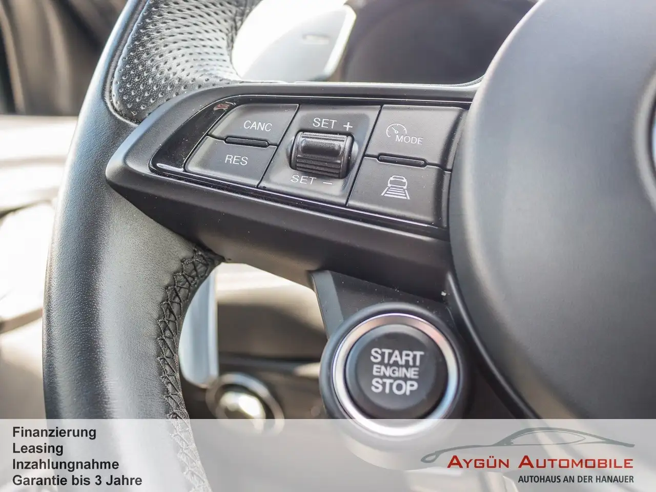 Alfa Romeo Tonale Veloce 1.5 Hybrid *Panorama* Leder* ACC — Galerie du véhicule 16