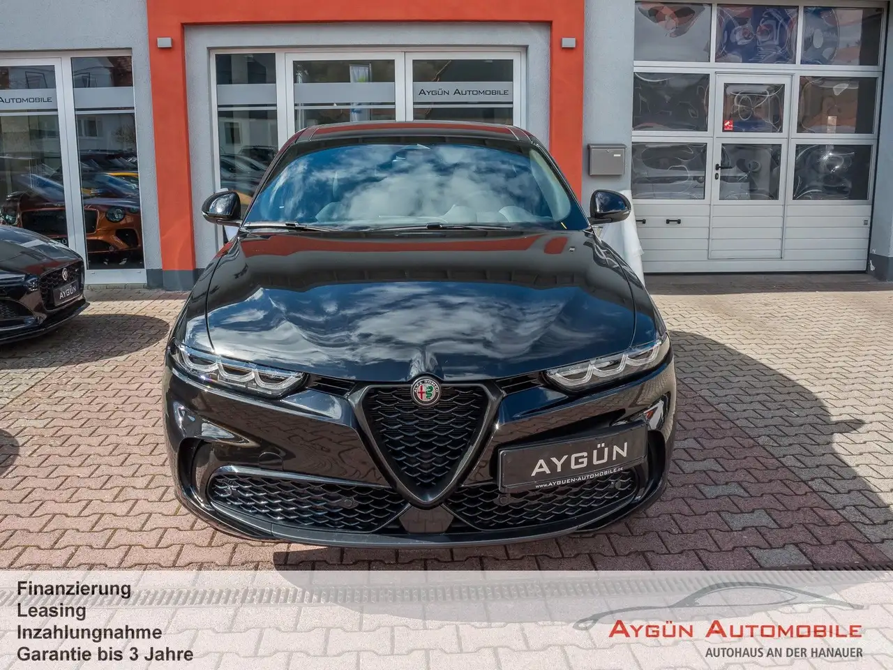 Alfa Romeo Tonale Veloce 1.5 Hybrid *Panorama* Leder* ACC — Galerie du véhicule 2