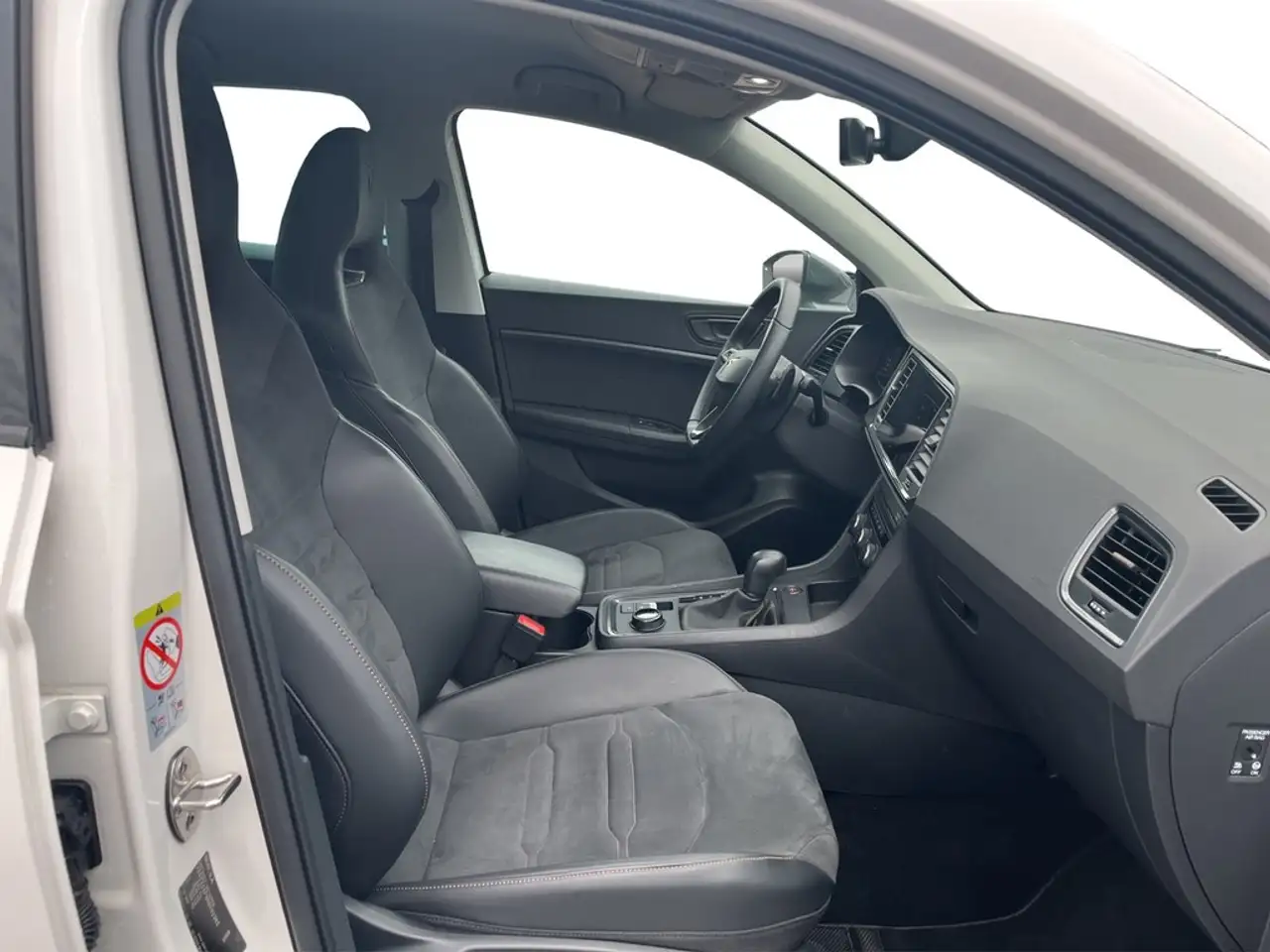 CUPRA Ateca 1.5 TSI ACT DSG VIRTUAL*NAVI*LED*TEMP*PARKLENK*... — Vehicle gallery 13