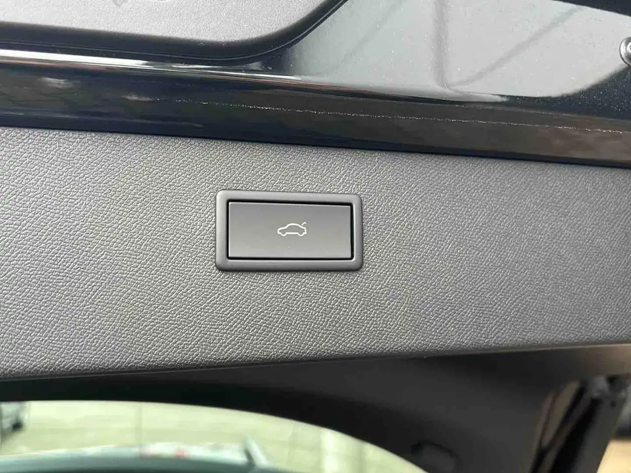 CUPRA Formentor VZ Tribe Edition 1.4 e-HYBRID — معرض صور السيارة 16