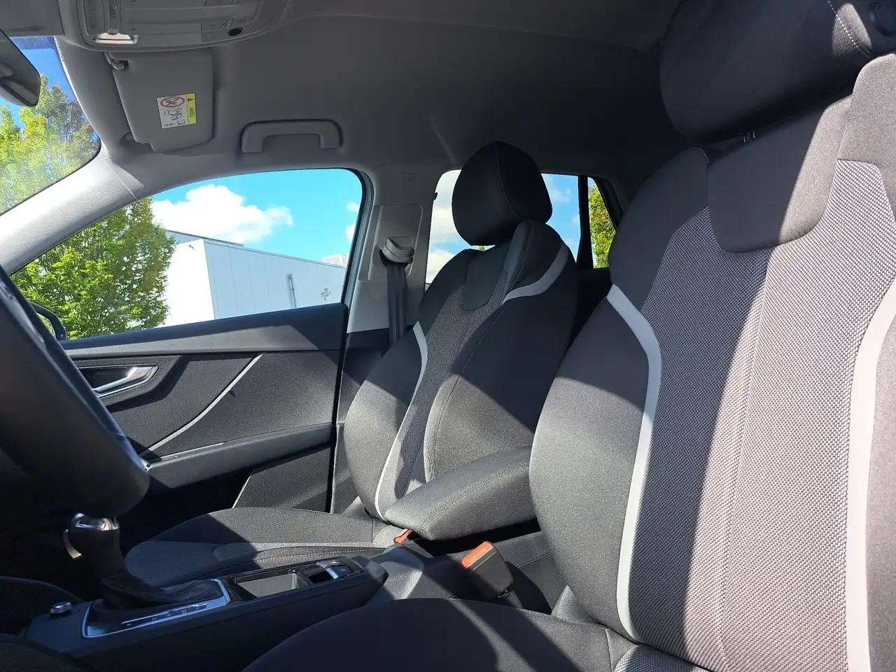 Audi Q2 advanced 35 TFSI S tronic NAV KAM LED PDC GJ-REIF — معرض صور السيارة 15