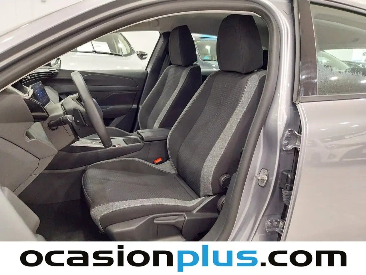 Peugeot 308 1.2 PureTech S&S Active EAT8 130 — معرض صور السيارة 10