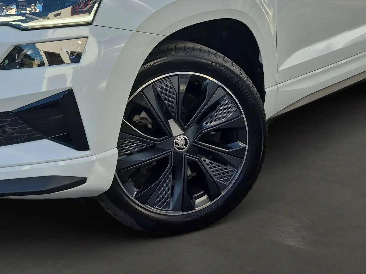 Skoda Karoq SPORTLINE 1.5TSI 6.GANG KAMERA+KEYLESS+MATRIX+GRA+ — Vehicle gallery 7