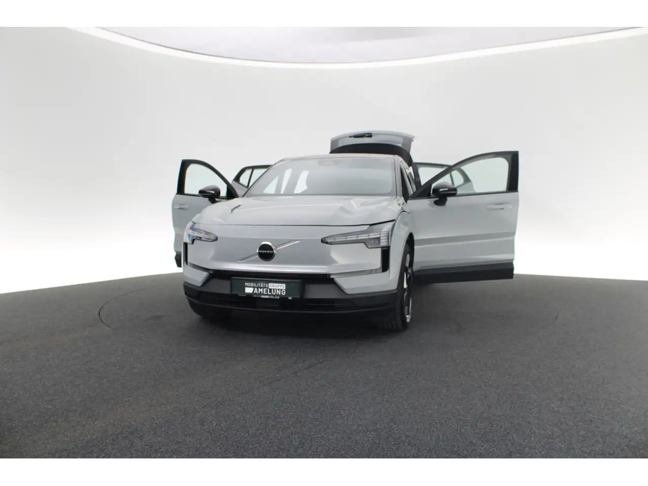 Volvo EX30 Plus 2WD Pure Electric aus 1.Hand ACC — Vehicle gallery 19