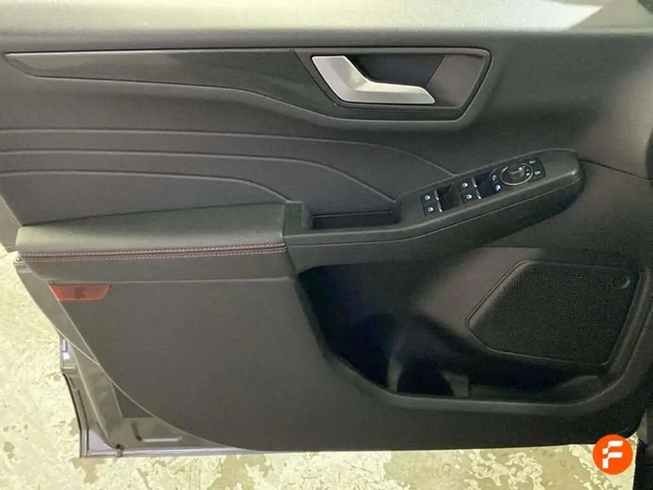 Ford Kuga 2.0 EcoBlue ST-Line FWD 120 Aut. — Vehicle gallery 22