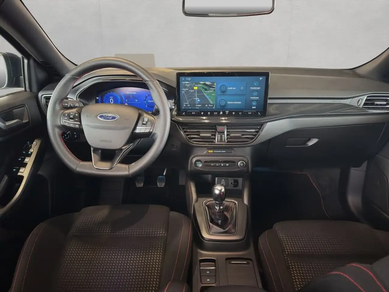 Ford Focus Turnier 1.0 EcoBoost Hybrid ST-LINE X — معرض صور السيارة 7