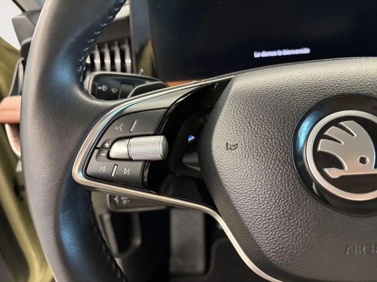 Skoda Superb Combi 1.5 TSI iV P-HEV DSG L&K — Vehicle gallery 11