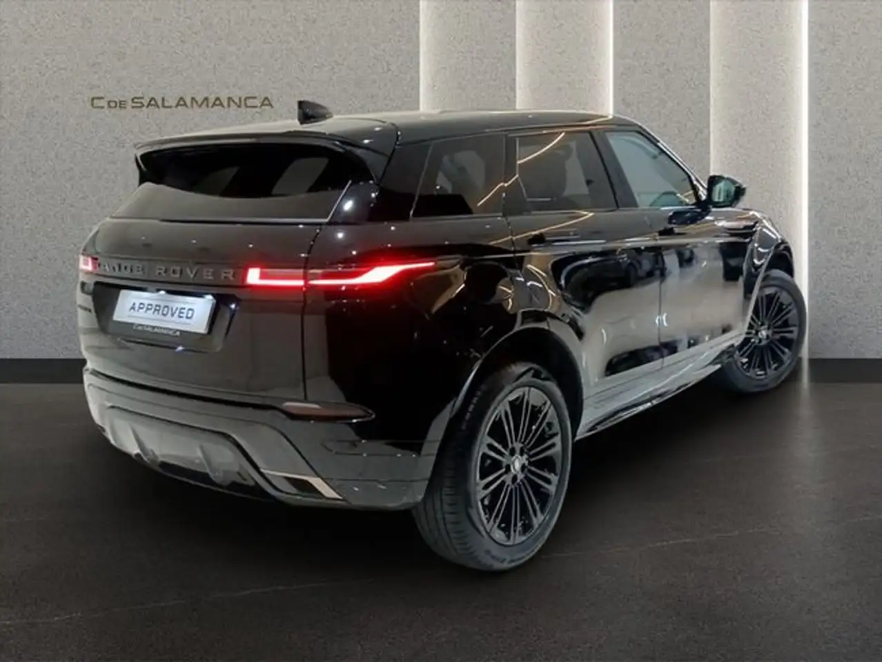 Land Rover Range Rover Evoque 1.5 I3 PHEV Dynamic SE AWD Auto — معرض صور السيارة 5
