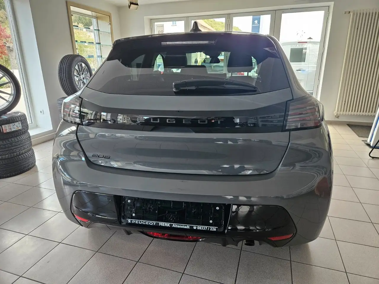 Peugeot 208 Allure 100 — Galerie du véhicule 8