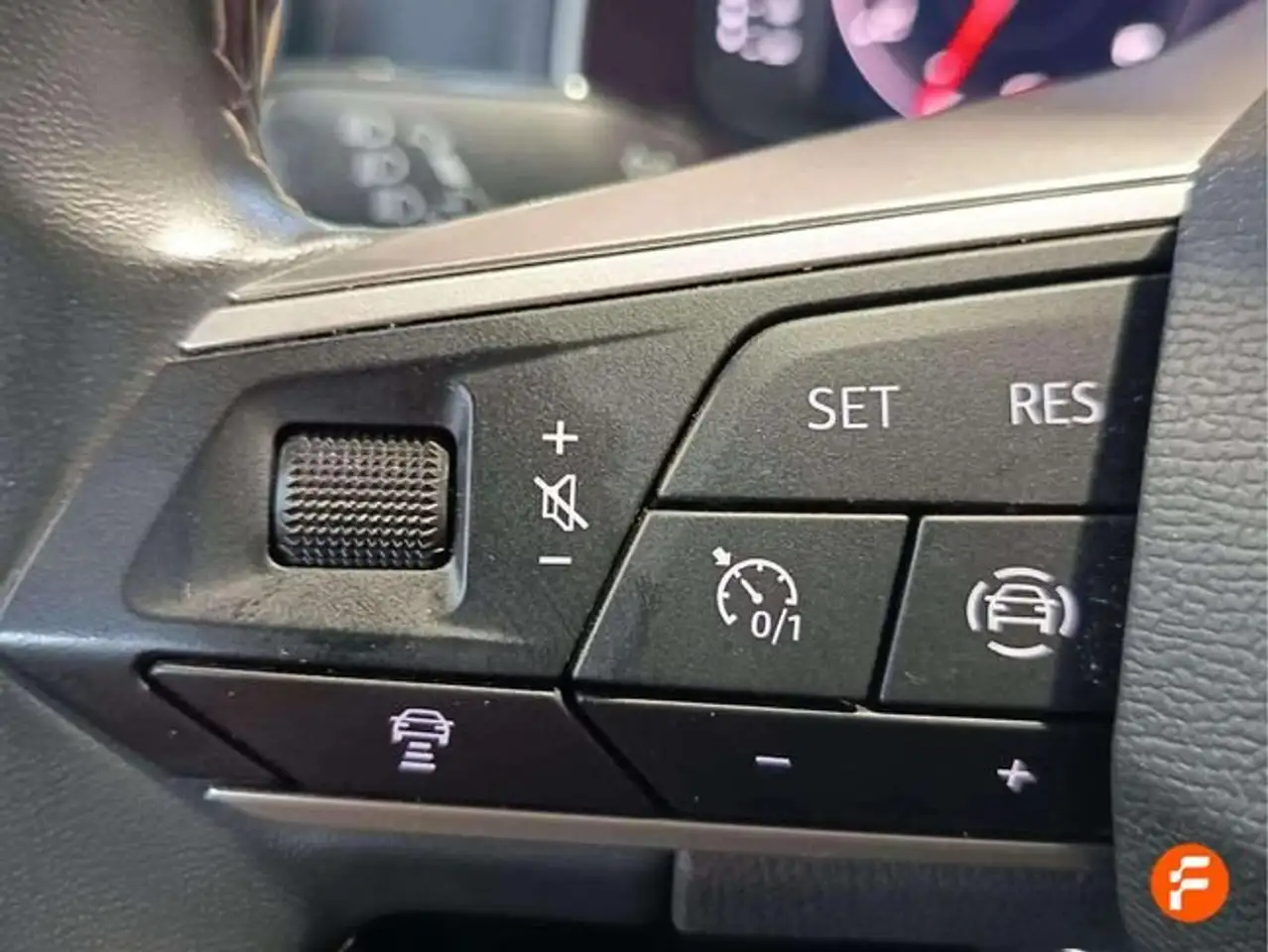 SEAT Arona 1.0 TSI 81kW (110CV) DSG FR XL — Vehicle gallery 13