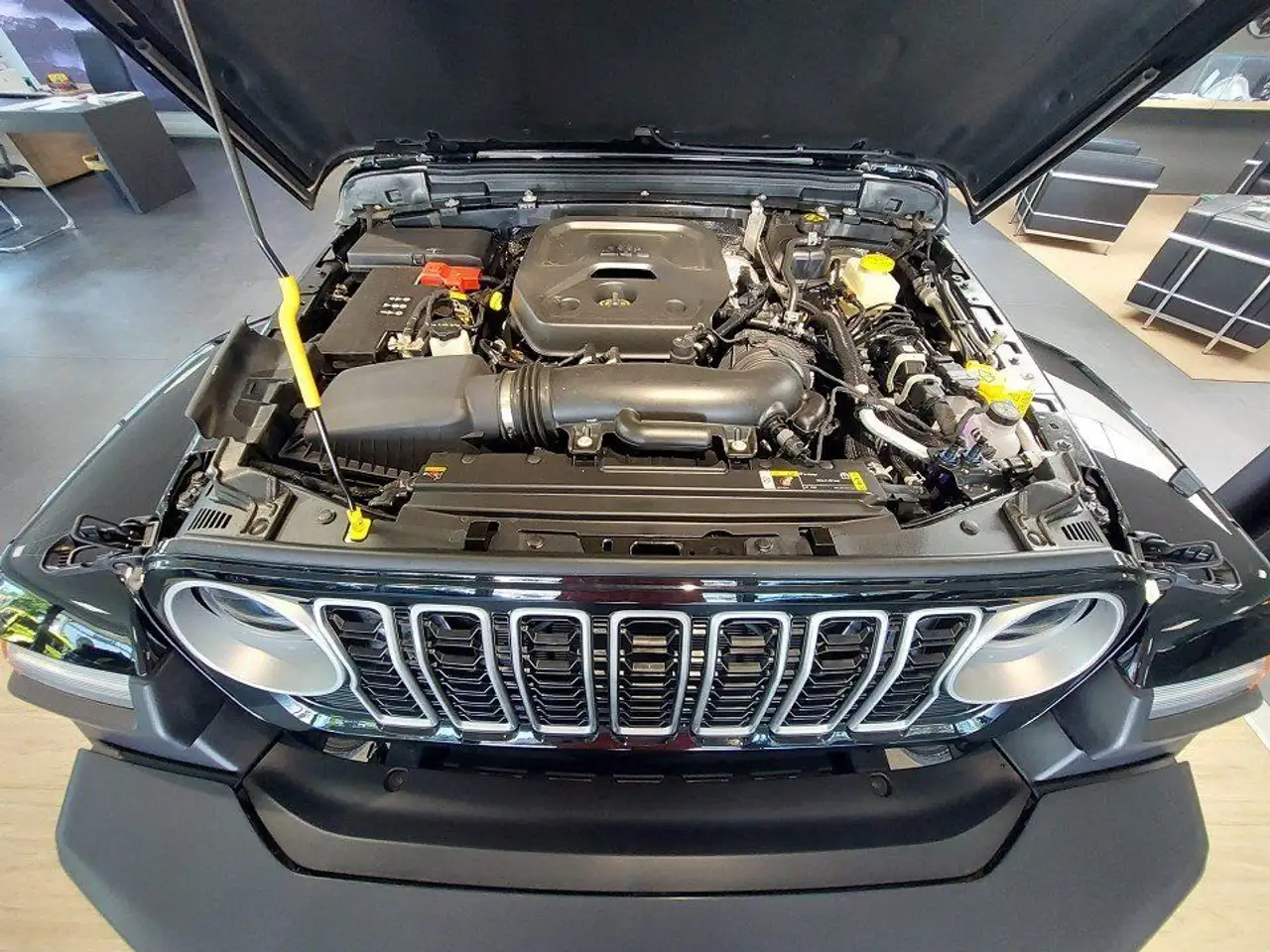 Jeep Wrangler Unlimited 2.0 272PS Sahara Navi Voll-LE — Galería del vehículo 13