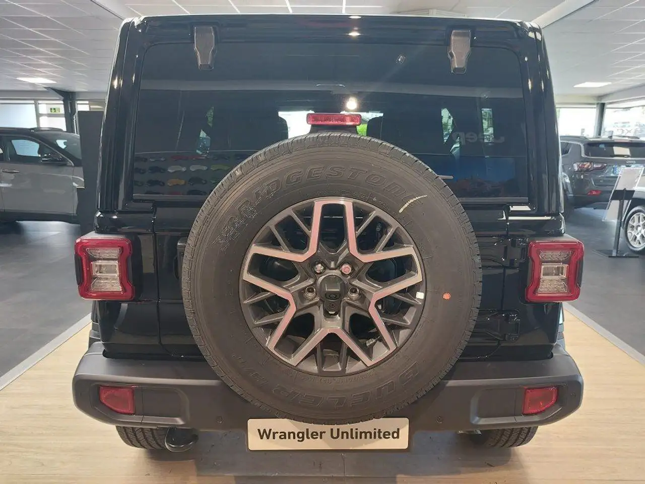 Jeep Wrangler Unlimited 2.0 272PS Sahara Navi Voll-LE — Galería del vehículo 7