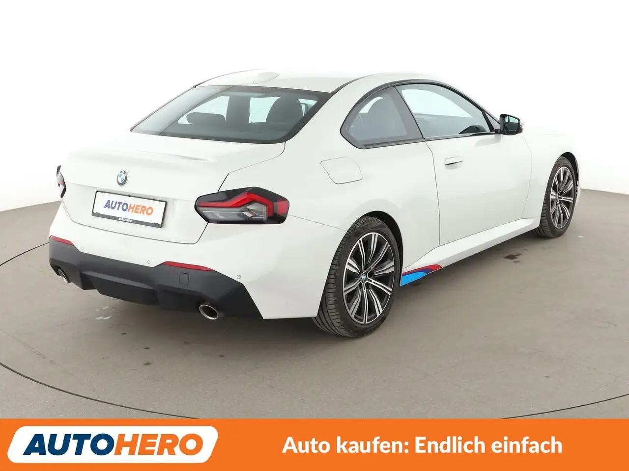 BMW 218 i Aut.*NAVI*PDC*TEMPO*SHZ* — Galería del vehículo 6