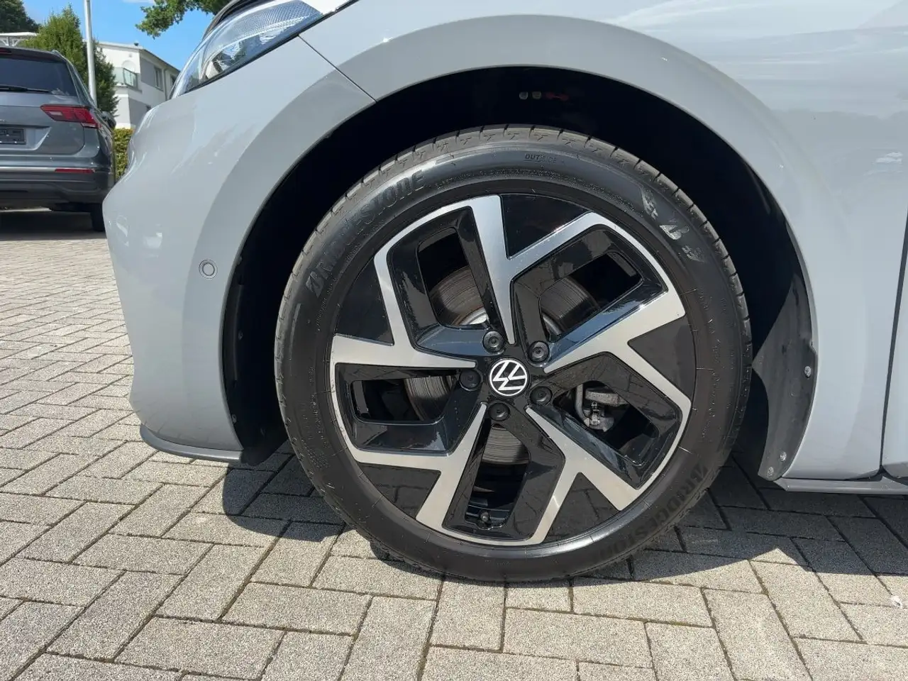 Volkswagen ID.3 Pro Move Navi Kamera CarPlay Keyless Stzhzg — Vehicle gallery 15