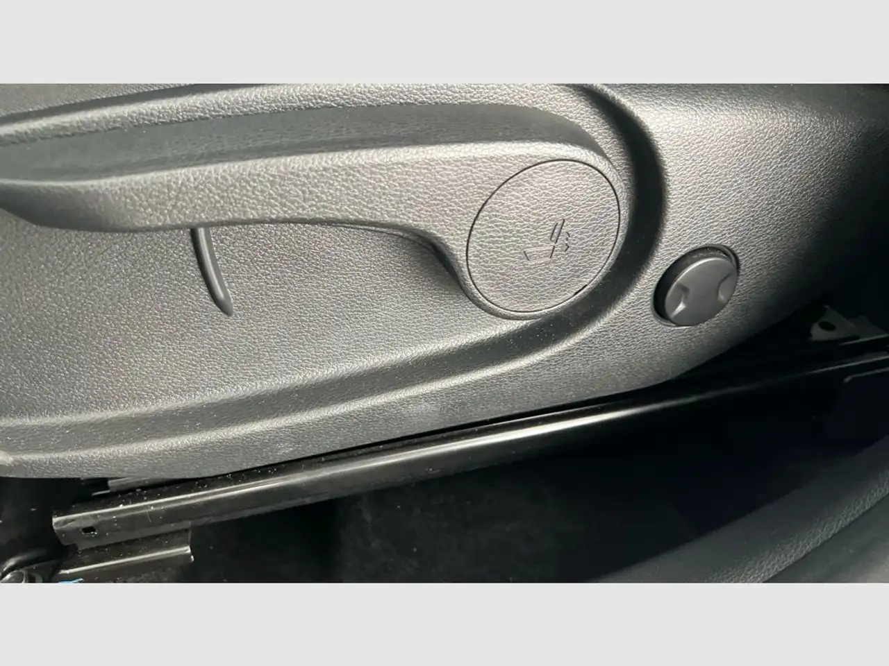 Kia Sportage 1.6 CRDi MHEV Drive 4x2 136 — Galerie du véhicule 31