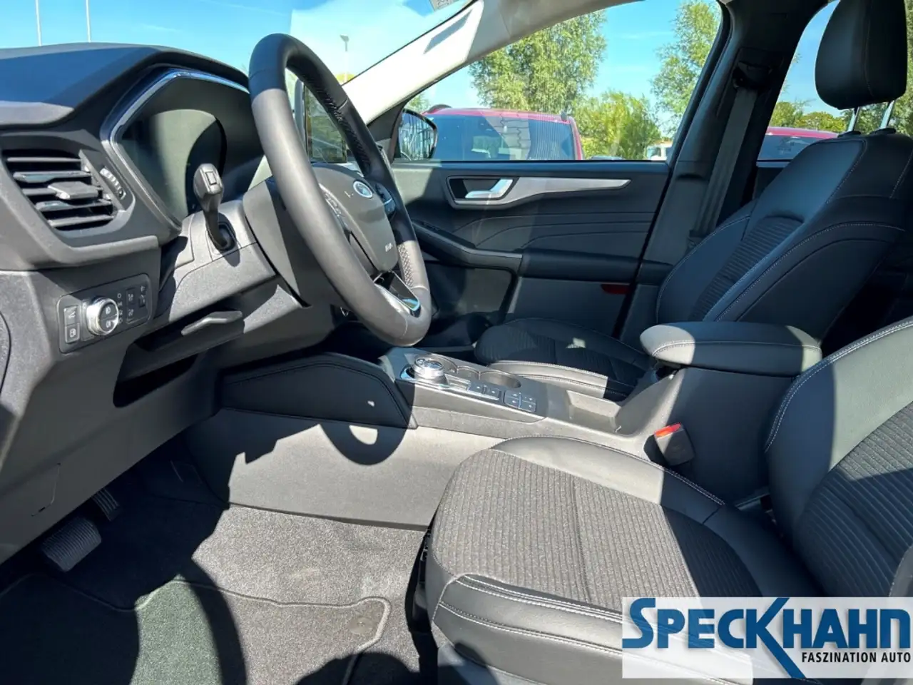 Ford Kuga Titanium X 2.5 Plug-In Hybrid 2xKamera SHZ PDCv+h — معرض صور السيارة 11
