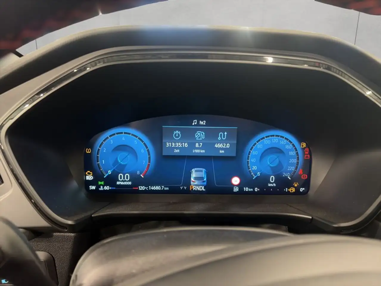 Ford Kuga 1.5 EcoBoost ST-LINE X — Galerie du véhicule 12
